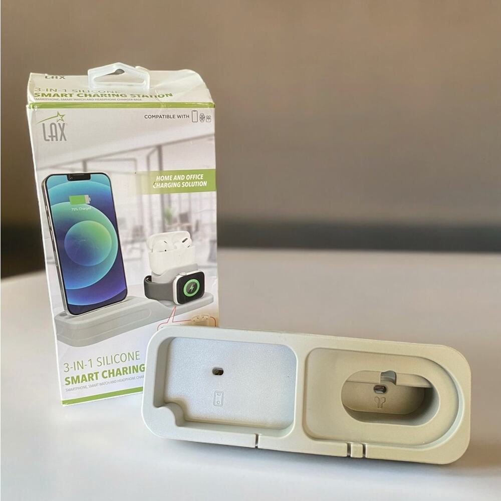 Lax 3 in1 Silcone Apple Charging Station Open Box